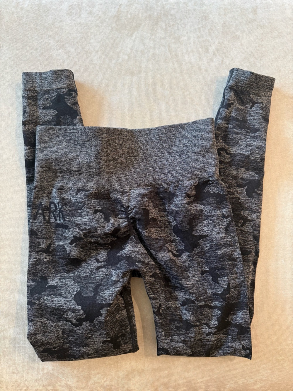 Gym shark Camo Leggings Size Small